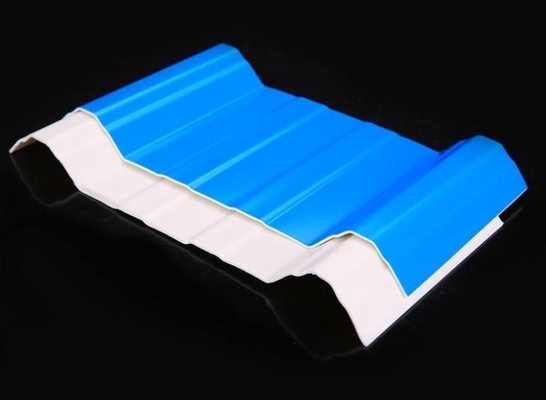 Folhas de telhado corrugadas de UPVC simples Chapas de telhado em pacote Tamanho 35.00cm * 30.00cm * 15.00cm com material