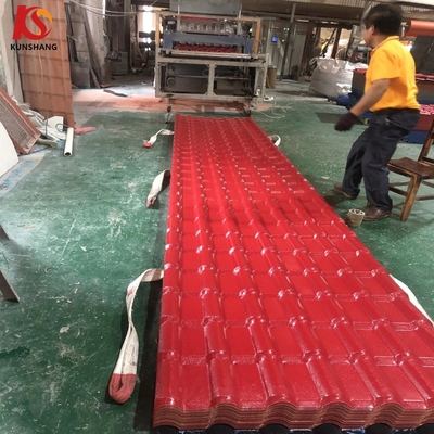 Instalação fácil ASA Roof Tile PVC Tejas de resina sintética com 2.000 kg de peso bruto e comprimento personalizado