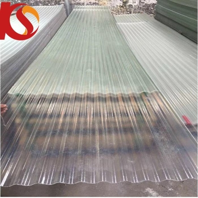Comprimento Fabricação por clientes Solicitação 2.000kg Pacote Peso bruto Proteção UV 900mm Fibra de vidro Hoja De FRP chapa de telhado