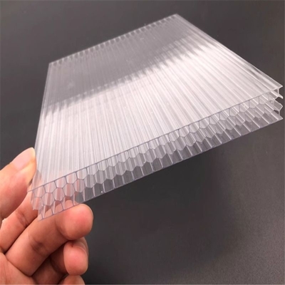 Proteção contra chuva Bruna Alta Brilhante Folhas de policarbonato oco de plástico com espessura de material durável 4mm-40mm