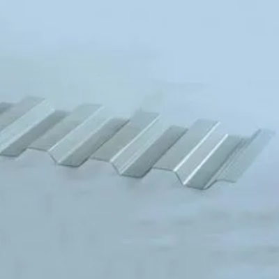 2100mm Painel de telhado corrugado de plástico durável Folha de policarbonato 4mm-20mm Espessura para soluções de telhado duráveis