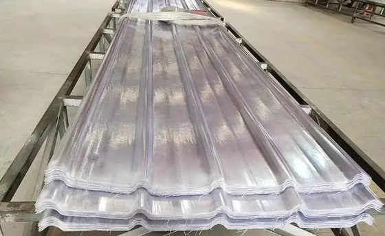 Folha de telhado corrugada FRP de superfície lisa em 720-1130 mm de largura para telhados sustentáveis e ecológicos