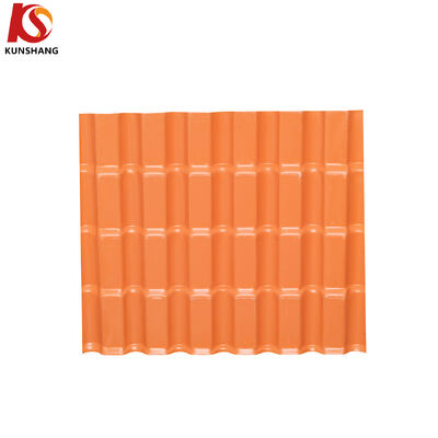 Chapa de telhado UPVC de resina sintética com tecnologia de co-extrusão multicamadas para maior durabilidade e isolamento térmico e acústico